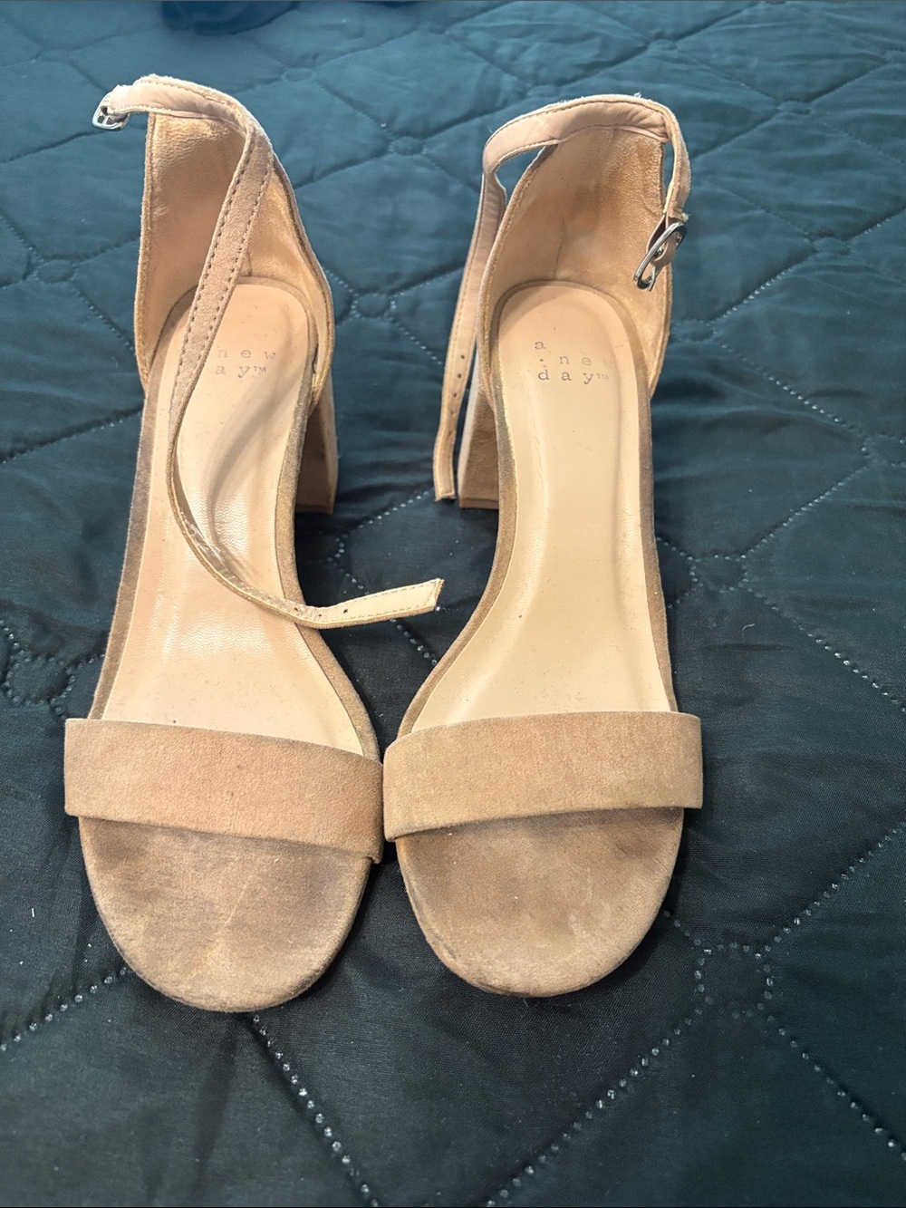 Aneday Suede Block Heel Sandals in Tan